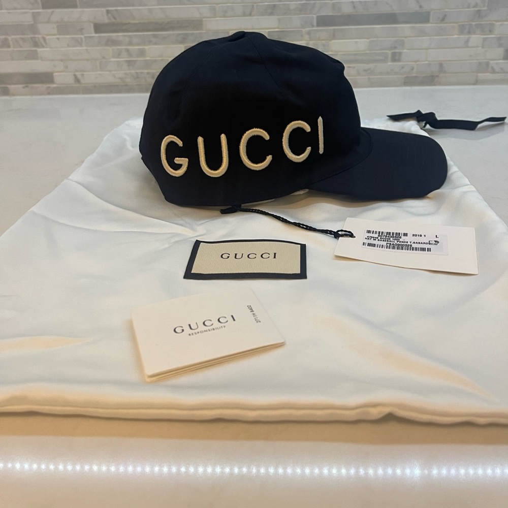 Gucci Unisex Black Canvas Baseball Hat with "Loved" Embroidery Size L